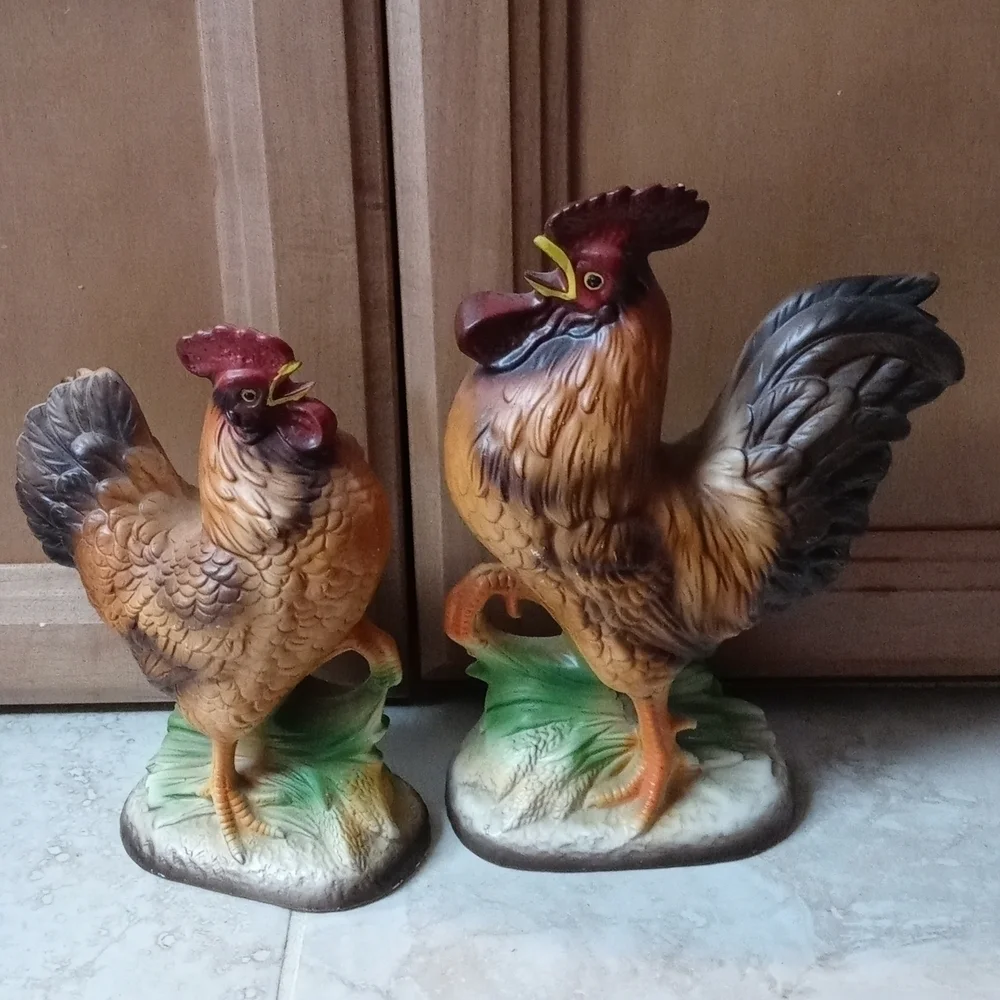 Set of ceramic chickens sticker still on it says New Orleans Japan